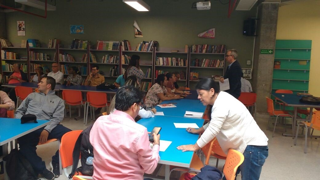 FORMACIÓN A DOCENTES EN NEUROCIENCIAS Y EN EDUCACIÓN INCLUSIVA - PIAR.jpg